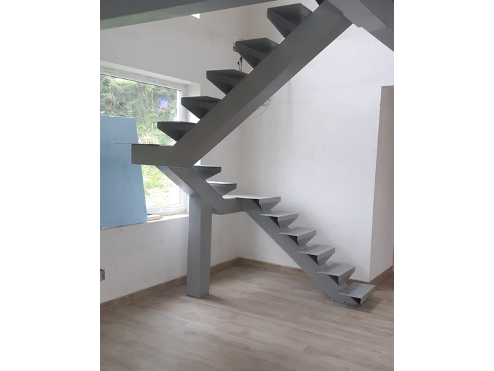 ESCALERA VIVIENDA UNIFAMILIAR (BARALLA)