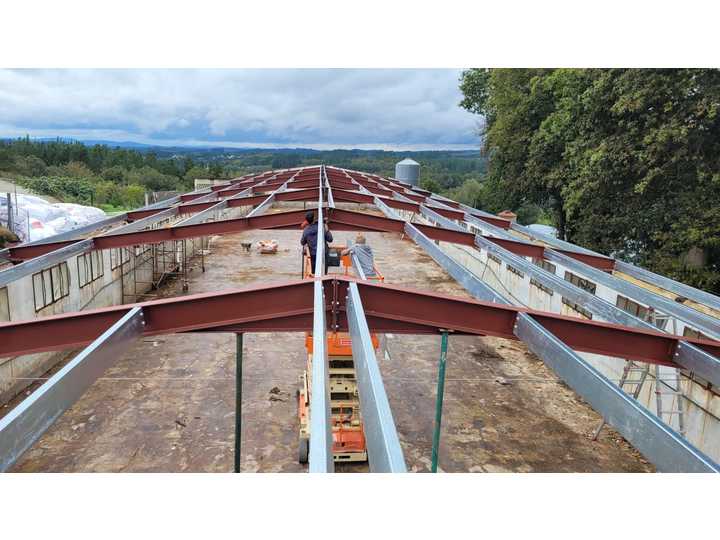 Retirada de amianto y cubierta nueva en nave (Castroverde)